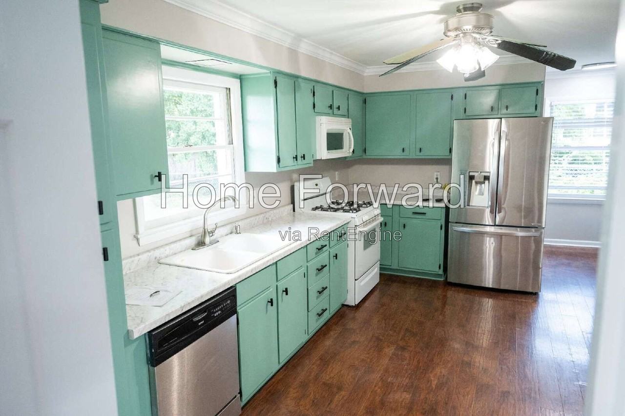 517 N 3rd St - Photo 7 of 50