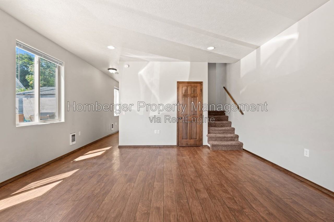 2019 N Post St - Photo 2 of 23