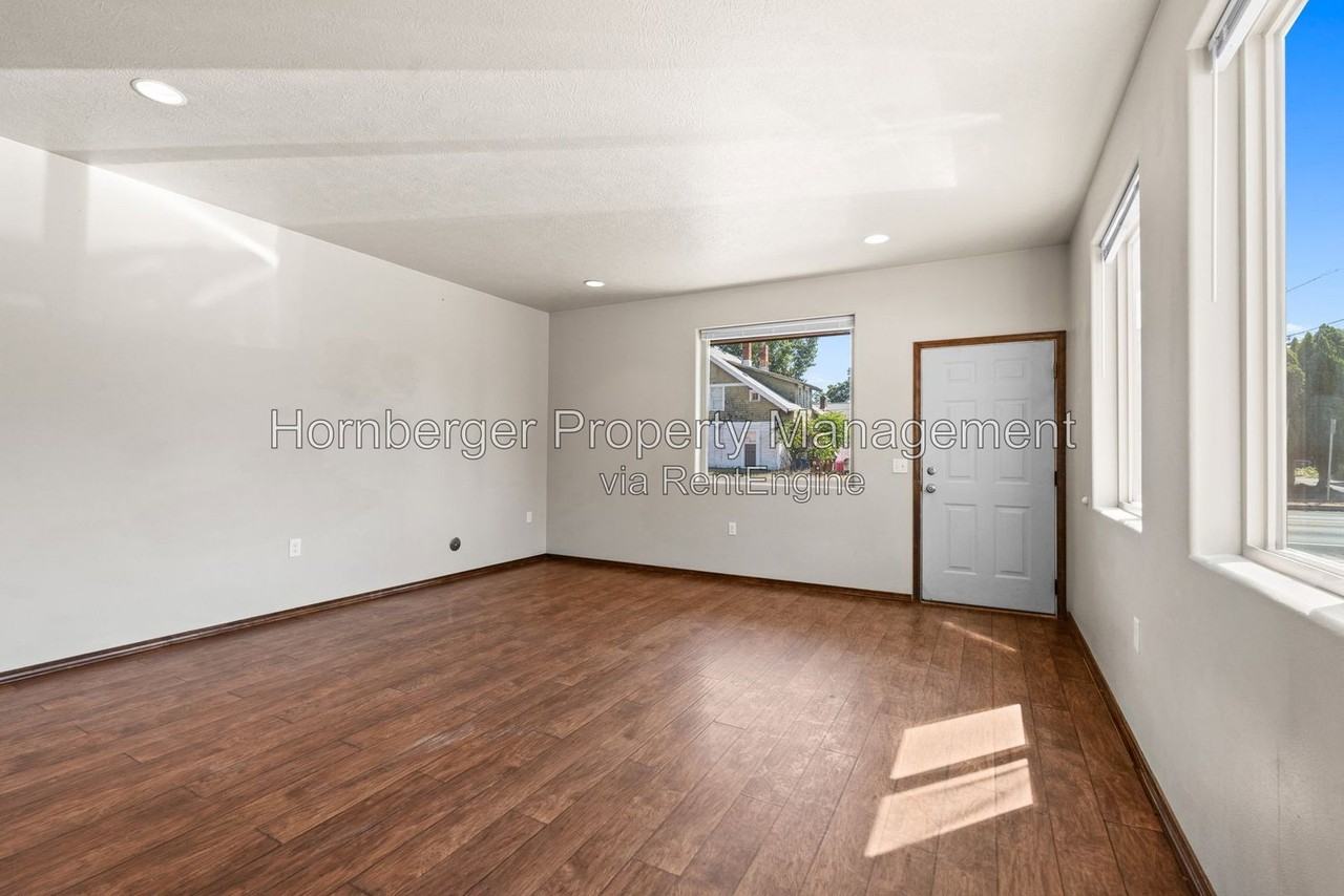 2019 N Post St - Photo 4 of 23