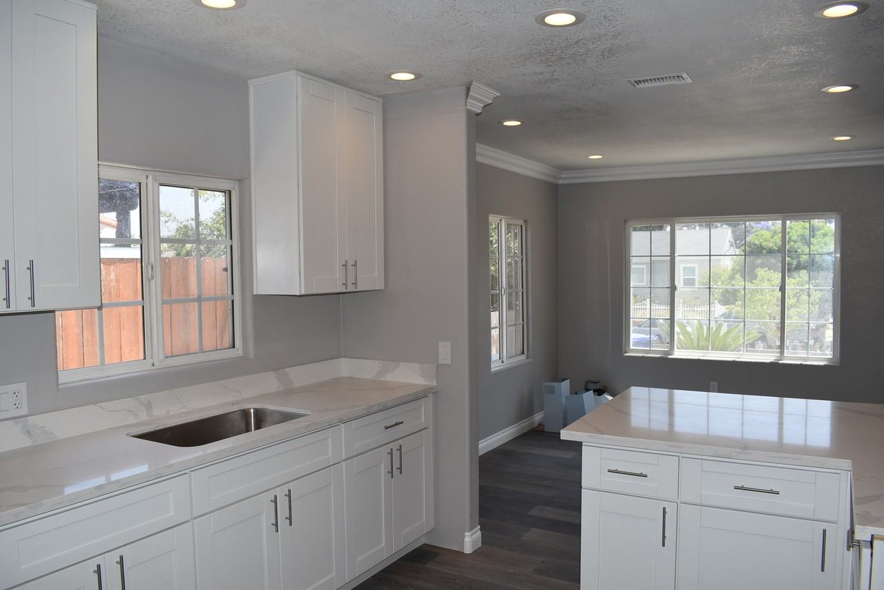 3128 Marlborough Ave - Photo 5 of 17
