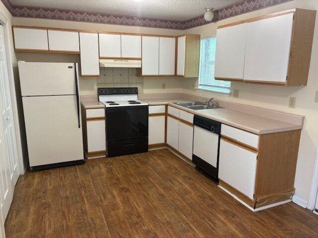 1214 Allen Rd #A - Photo 7 of 21