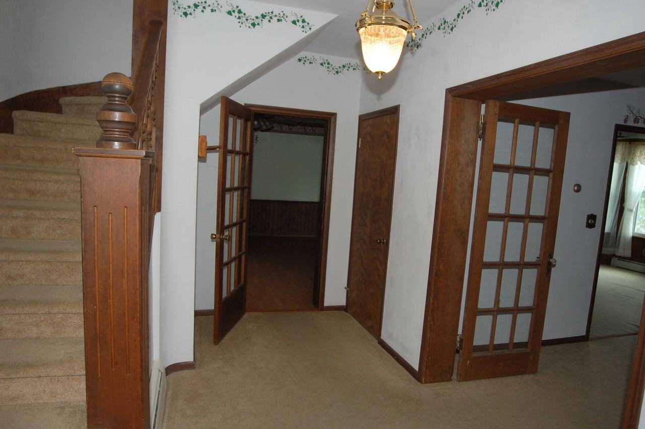 103 W Penn St - Photo 7 of 13