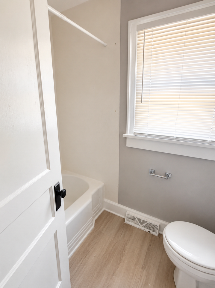 902 Bringle Ferry Rd - Photo 5 of 9