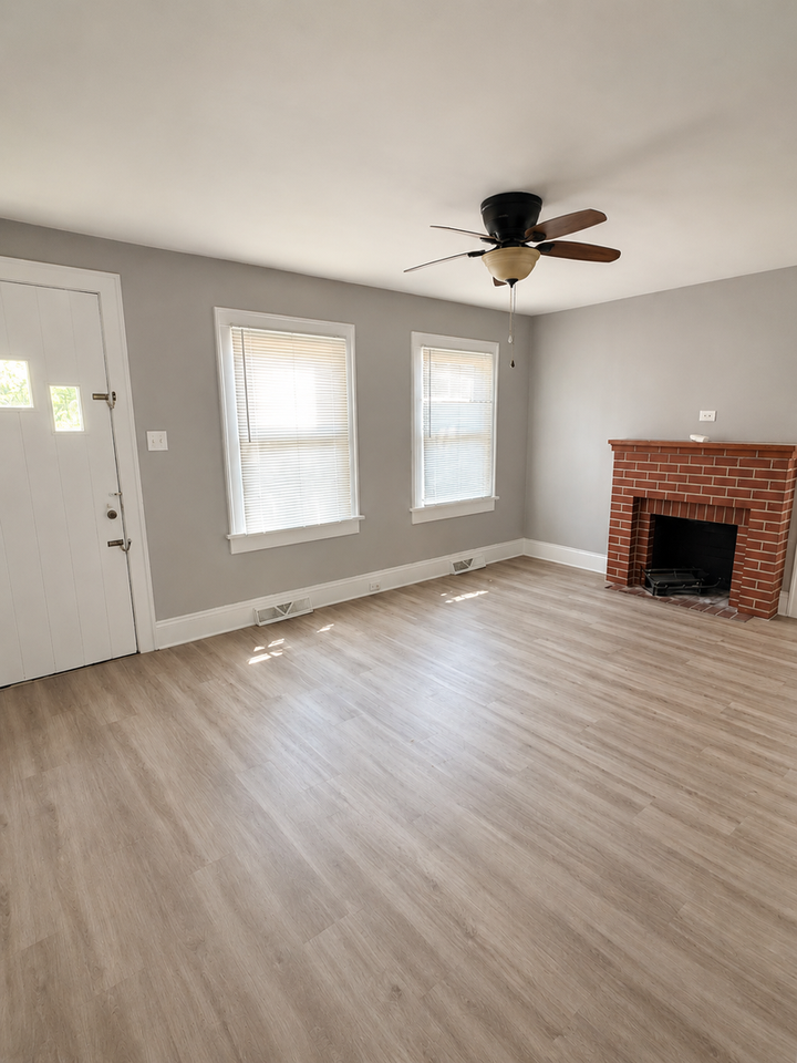 902 Bringle Ferry Rd - Photo 7 of 9