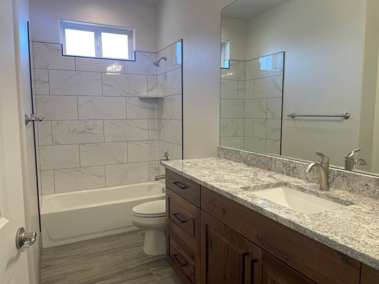 9 N Main St - Photo 5 of 26