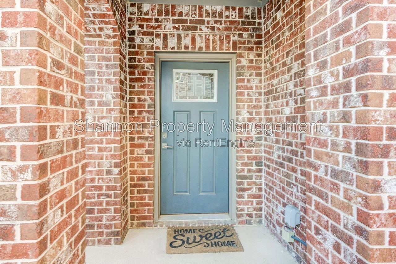 1603 Colorado St - Photo 3 of 25