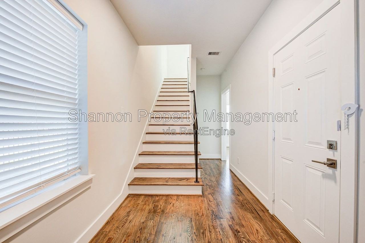 1603 Colorado St - Photo 5 of 25