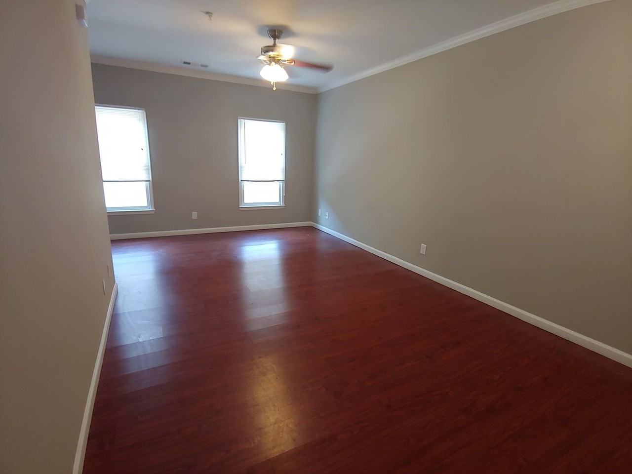 4954 West St - Photo 5 of 9