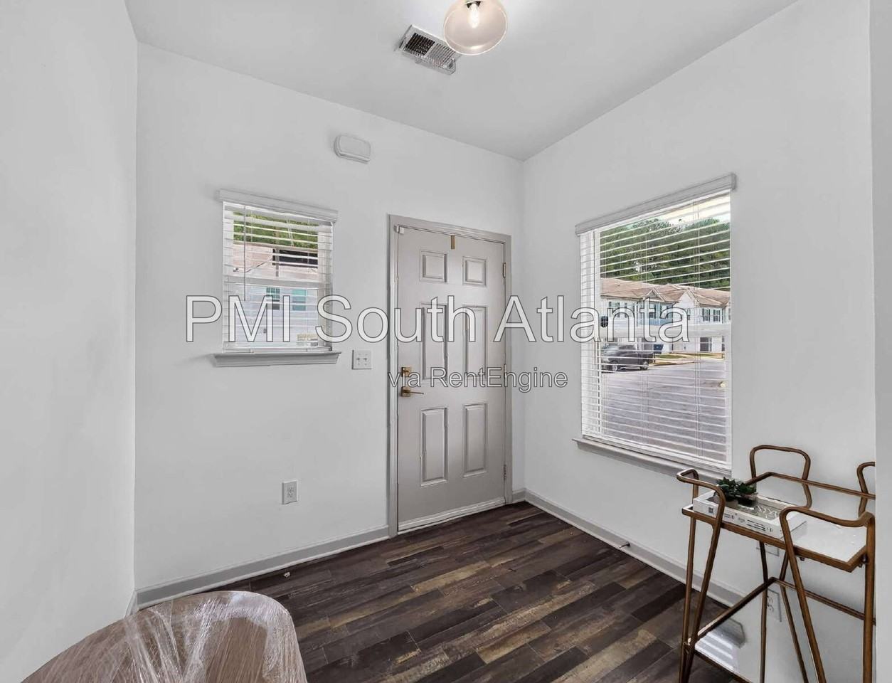 4925 Lower Elm St - Photo 4 of 30