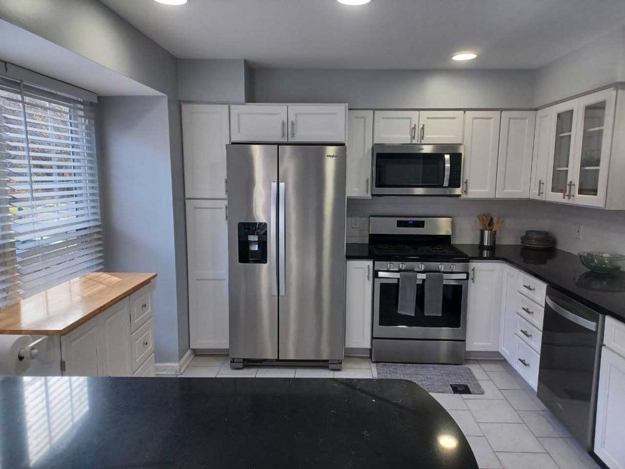 8028 Valley Green - Photo 7 of 50