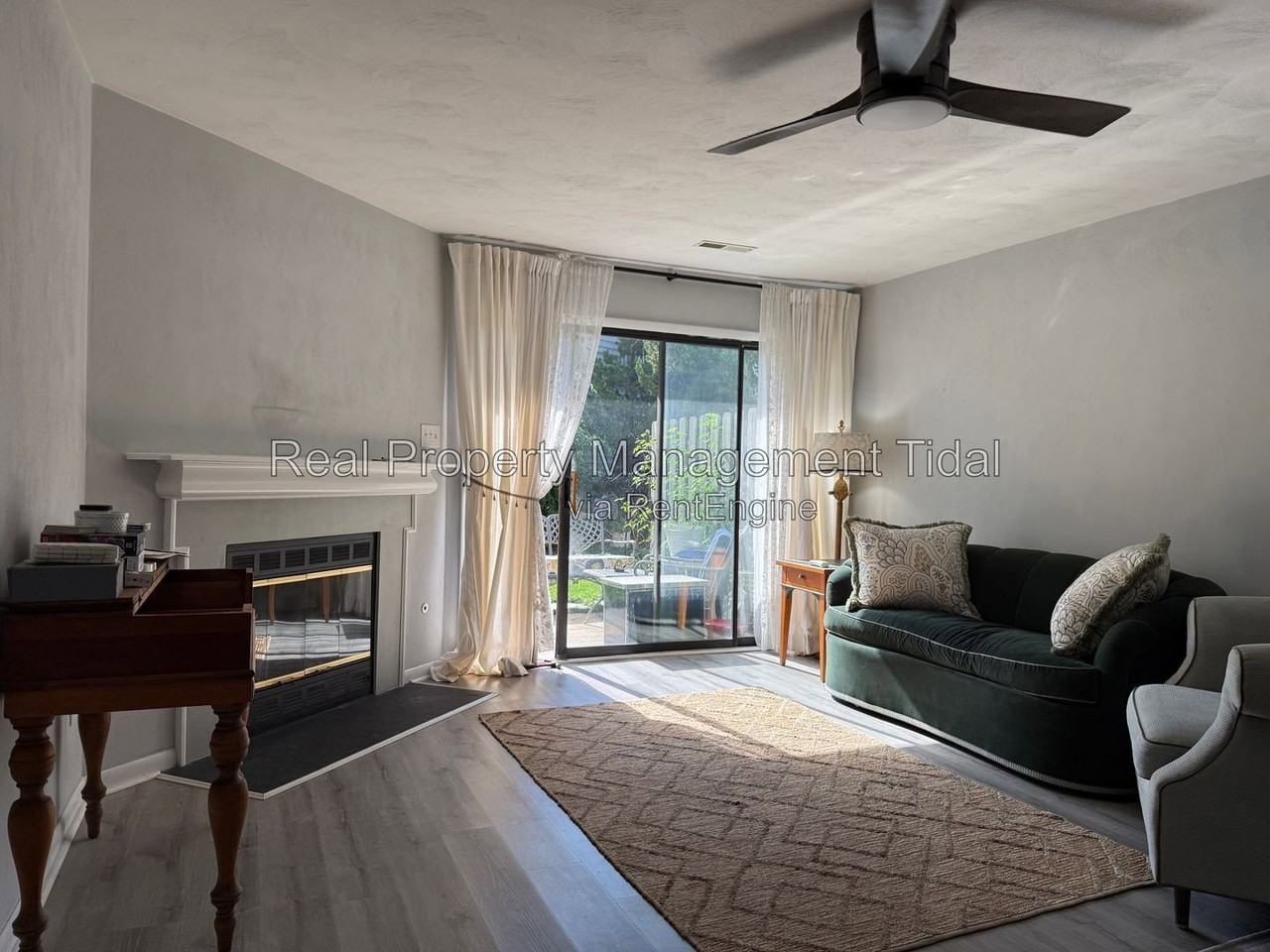 1006 Hanson Way - Photo 6 of 17