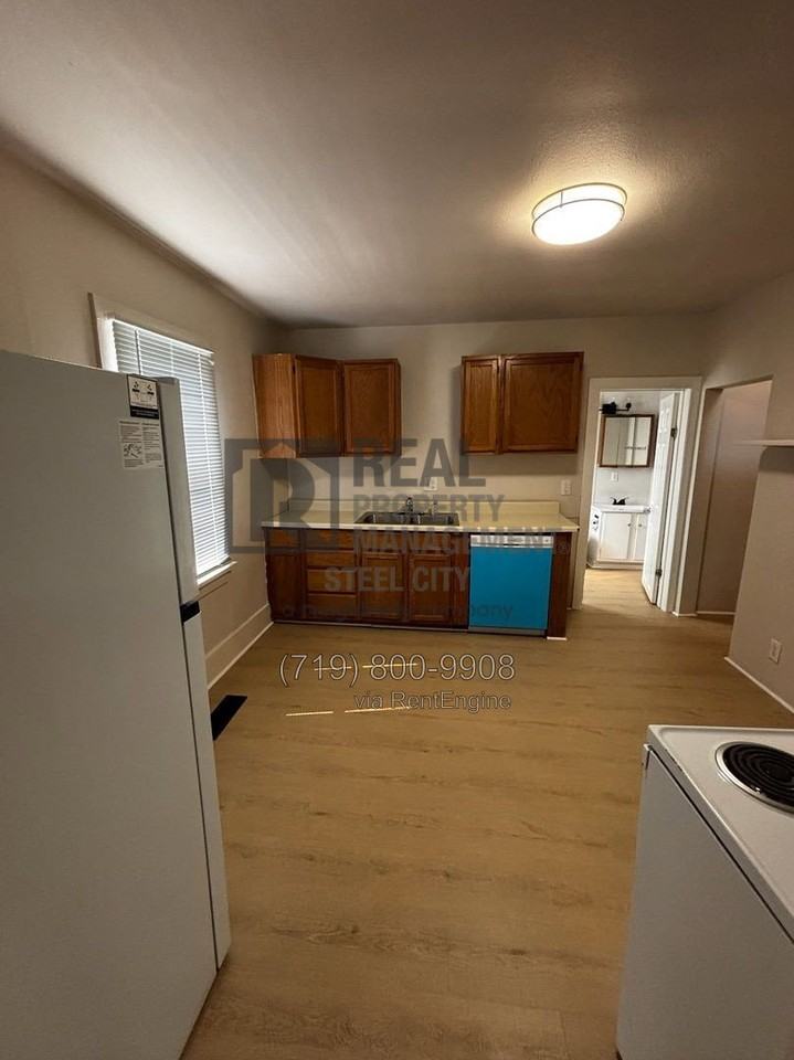1207 W 15th St - Photo 5 of 15