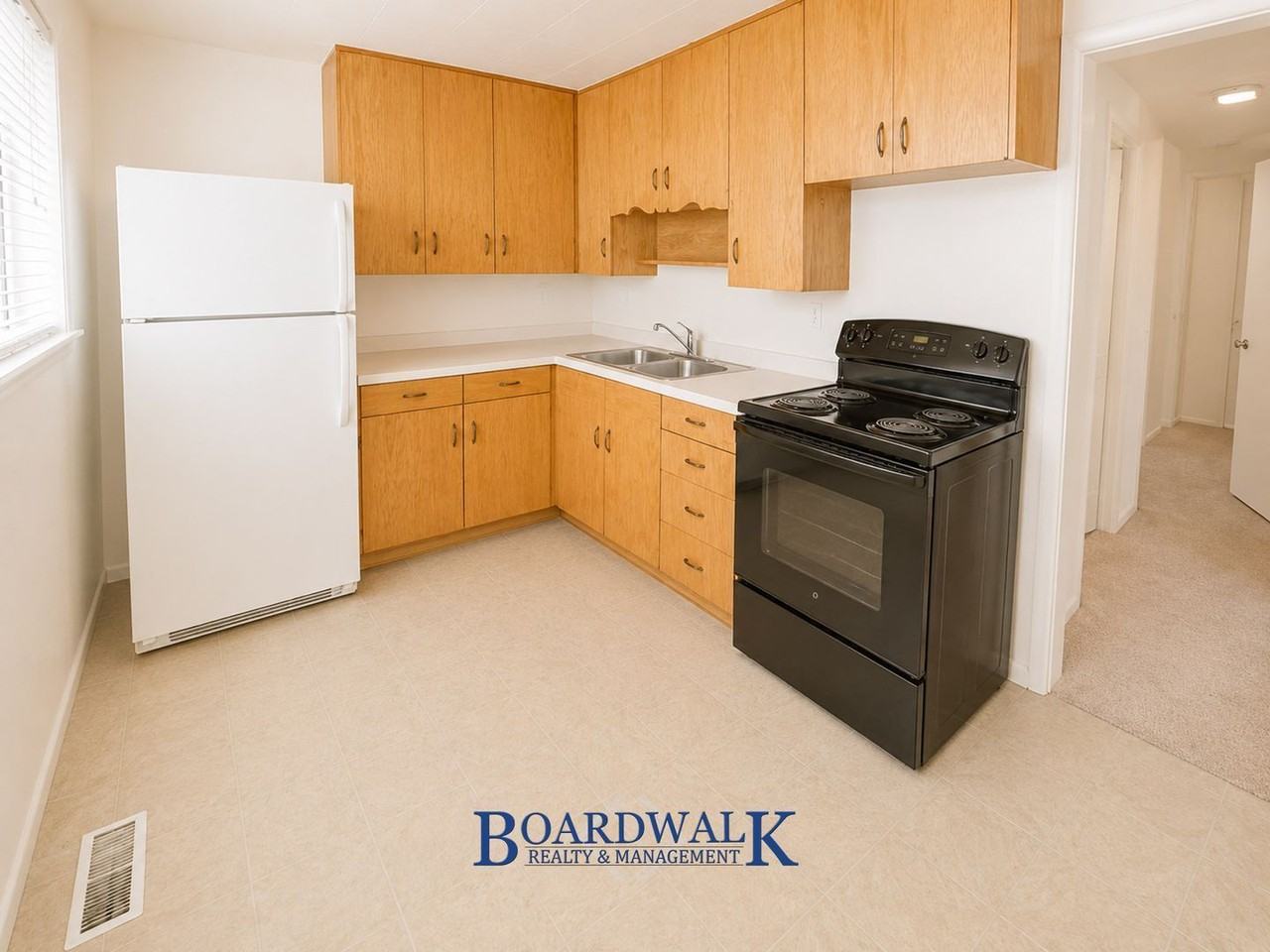197 N Pinehurst Ave - Photo 6 of 17