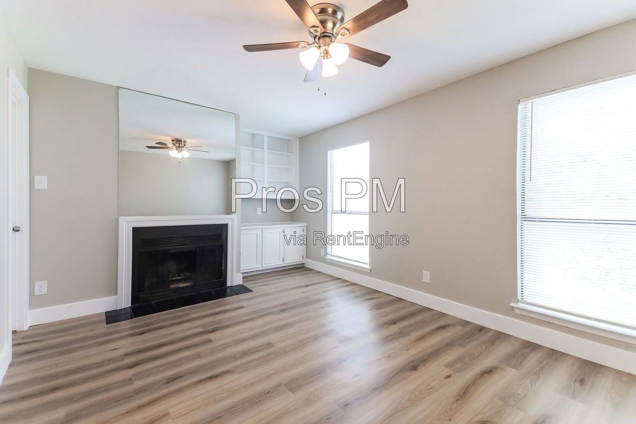 14140 Haymeadow Dr #130 - Photo 6 of 18