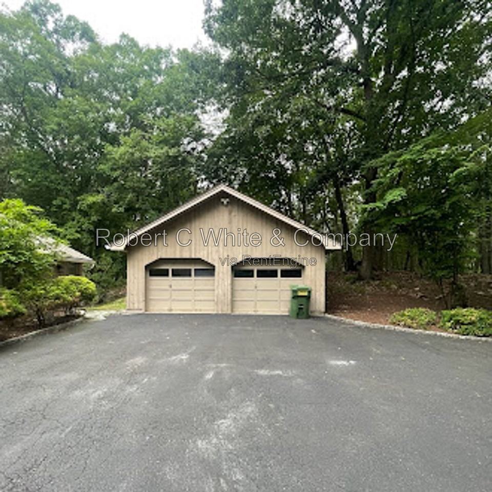 15 Treadwell Ct - Photo 2 of 16