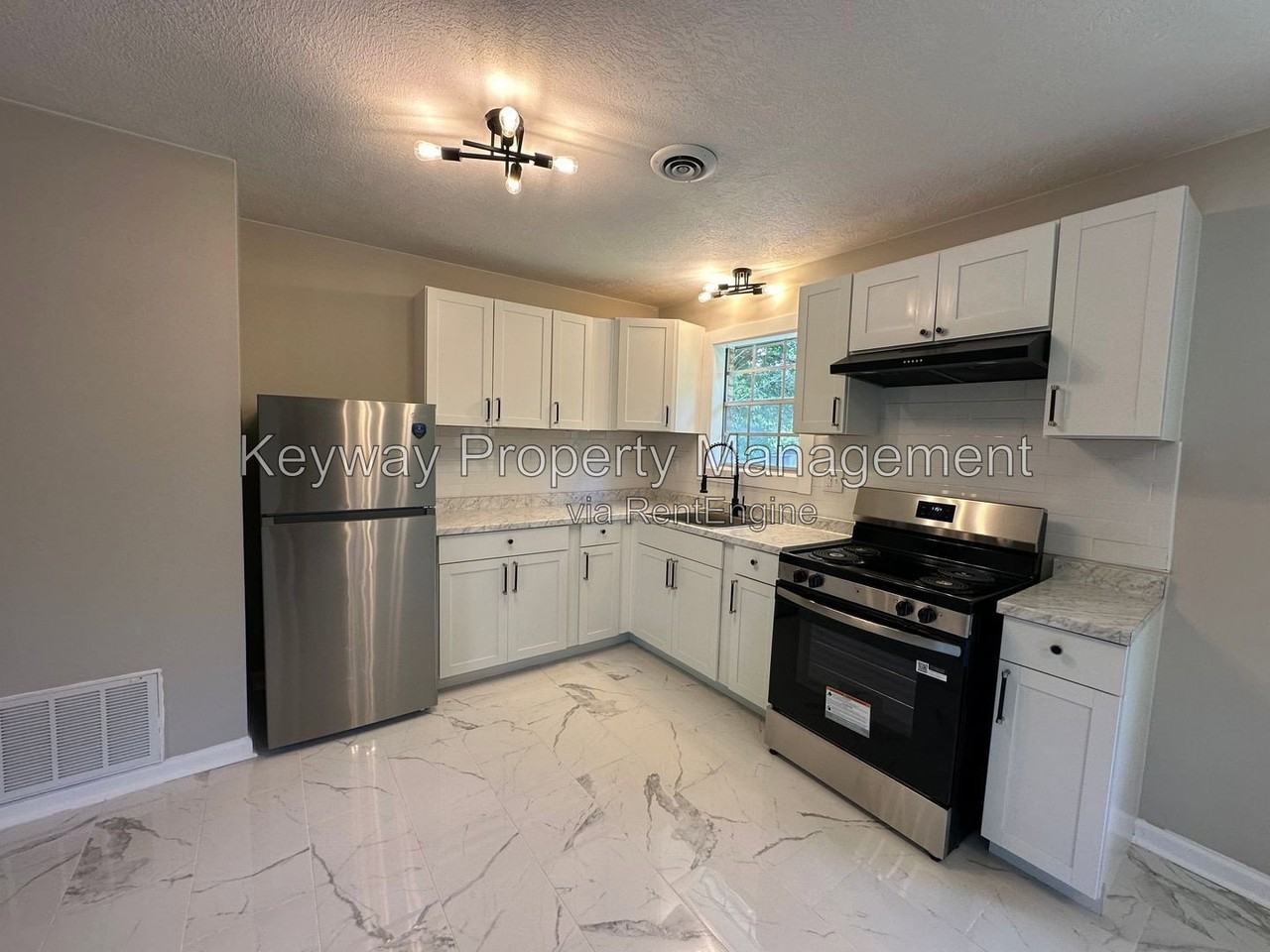 3606 Columbine Dr - Photo 4 of 12