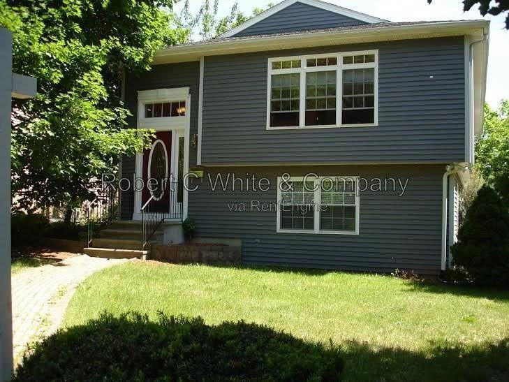 114 Queen St - Photo 2 of 11