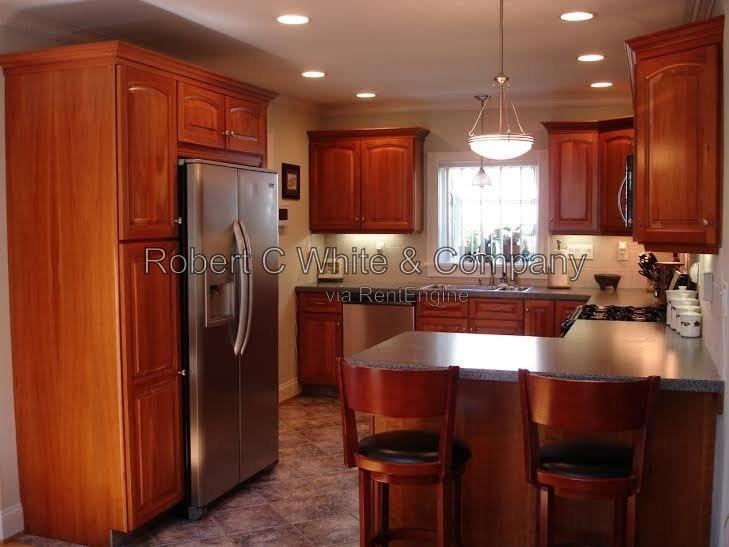 114 Queen St - Photo 5 of 11