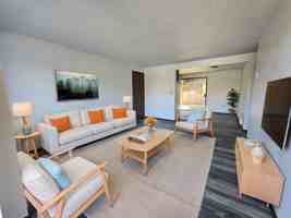 featured image of 1011 Se Cobb St #5