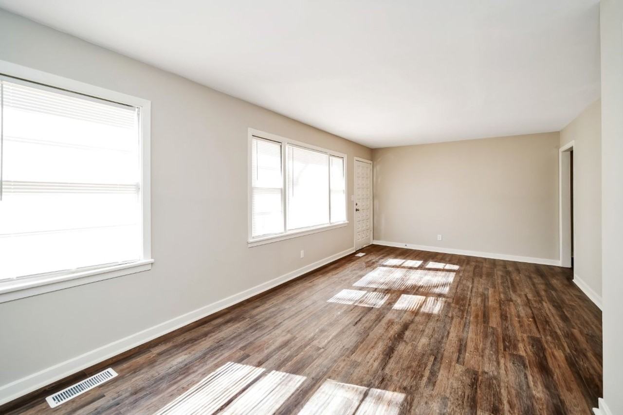 352 1st Ave Nw - Photo 7 of 18
