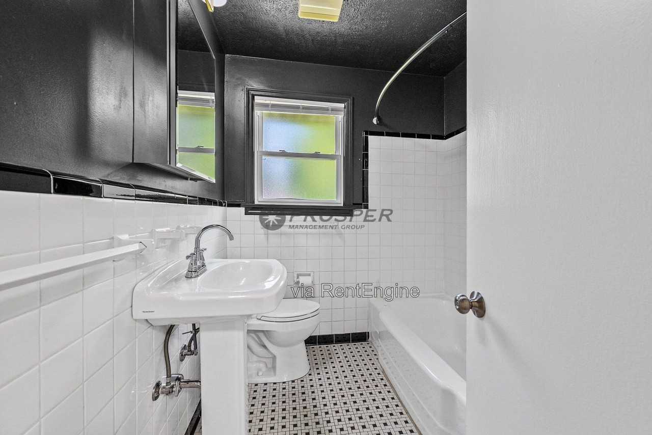 2 Burgundy Dr - Photo 6 of 28
