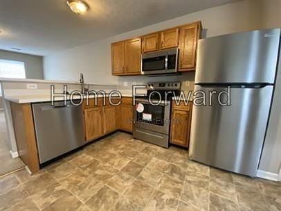 461 Dabney Dr - Photo 3 of 14