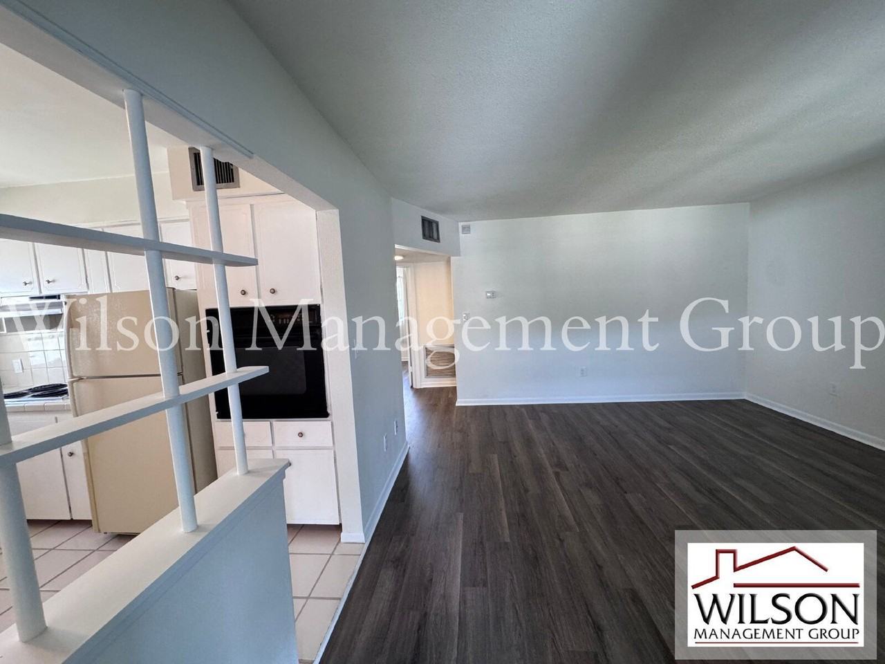 807 Vassar St #D - Photo 4 of 28