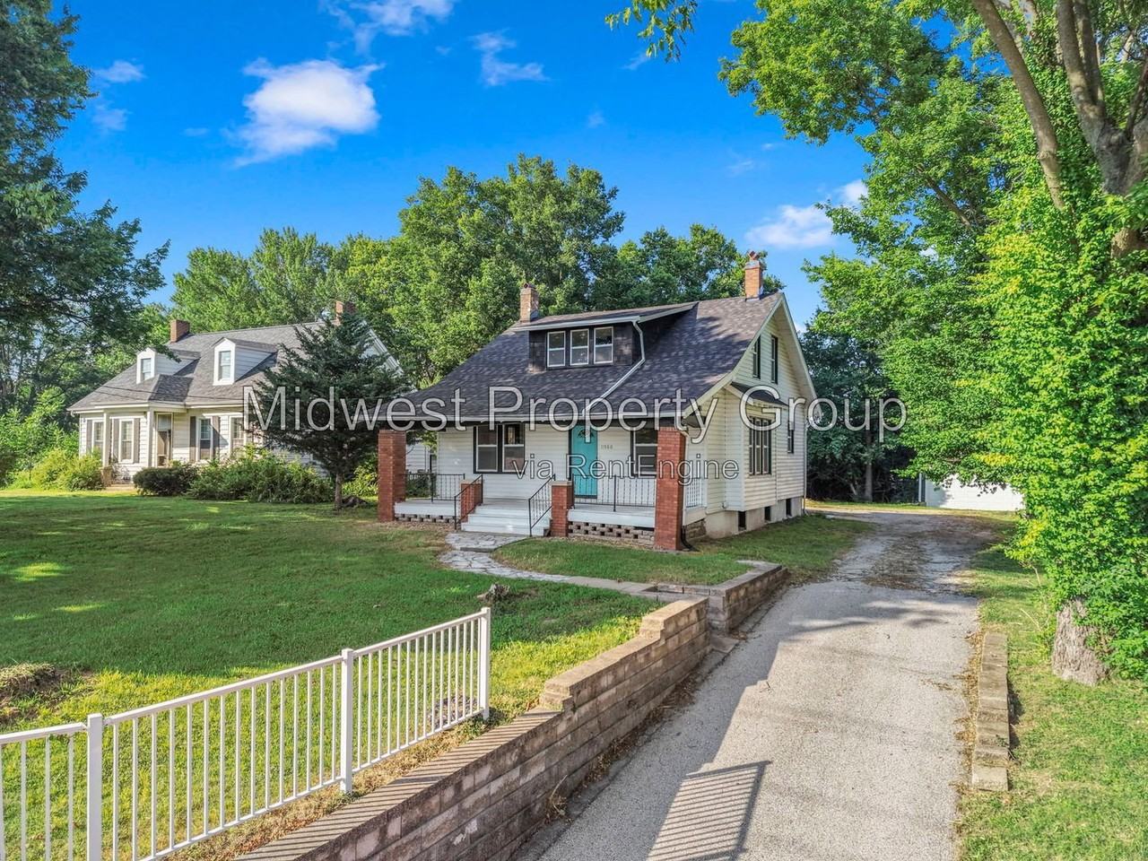 11560 Old Halls Ferry Rd - Photo 2 of 40