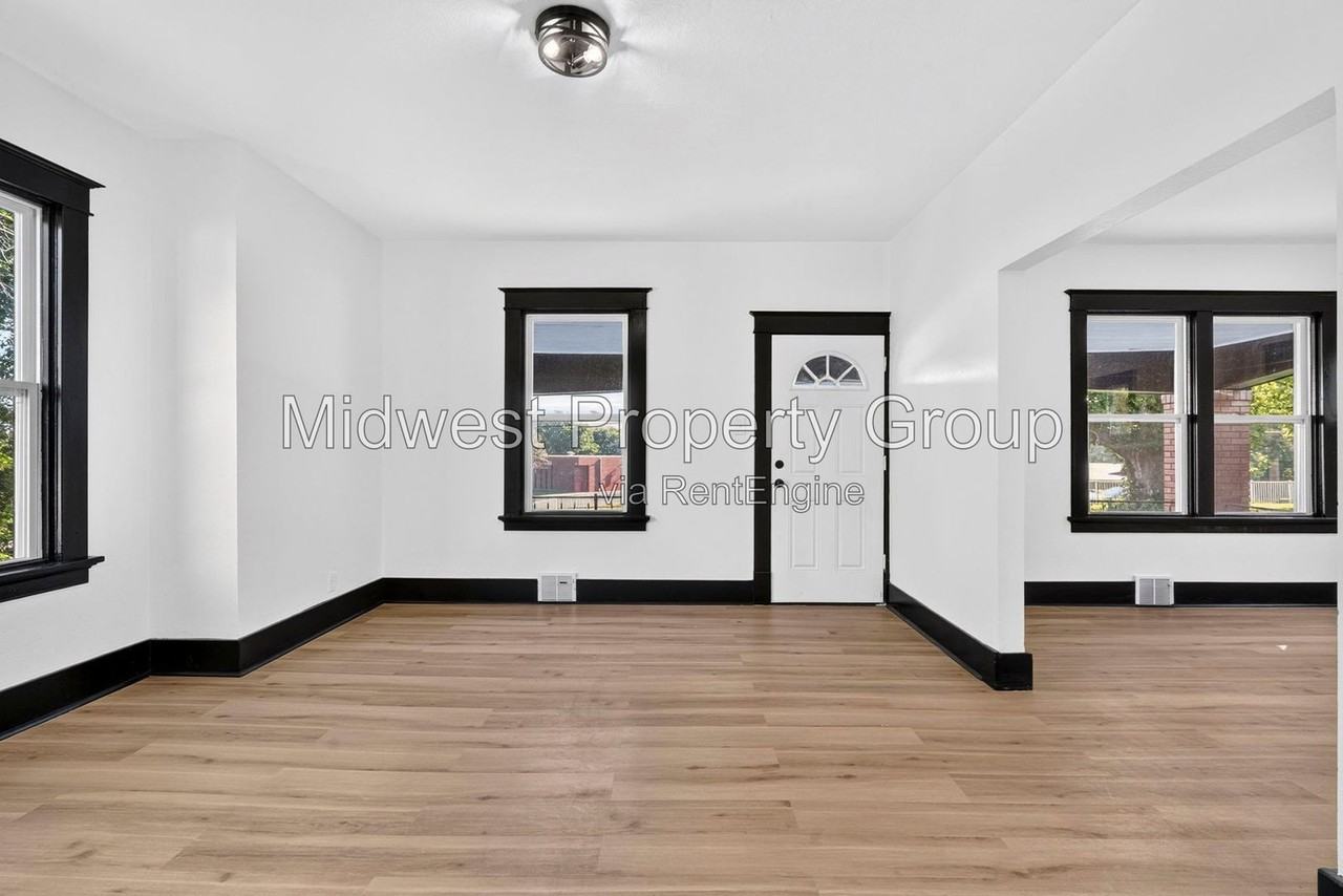 11560 Old Halls Ferry Rd - Photo 5 of 40