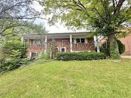 featured image of 1359 Dix Dr #B