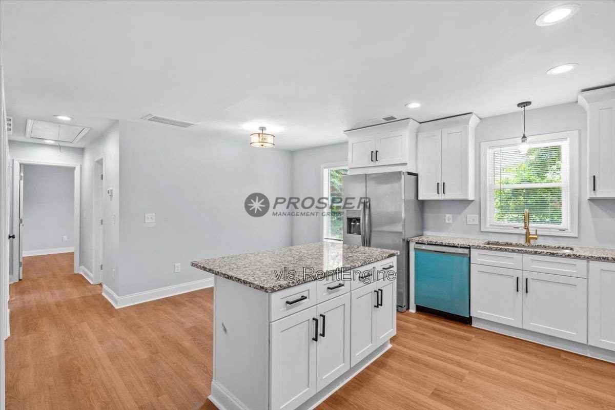 103 Cliffside Dr - Photo 4 of 19