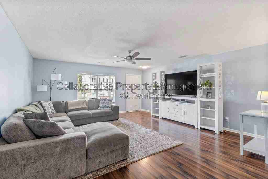 215 Tigers Paw Dr - Photo 4 of 46