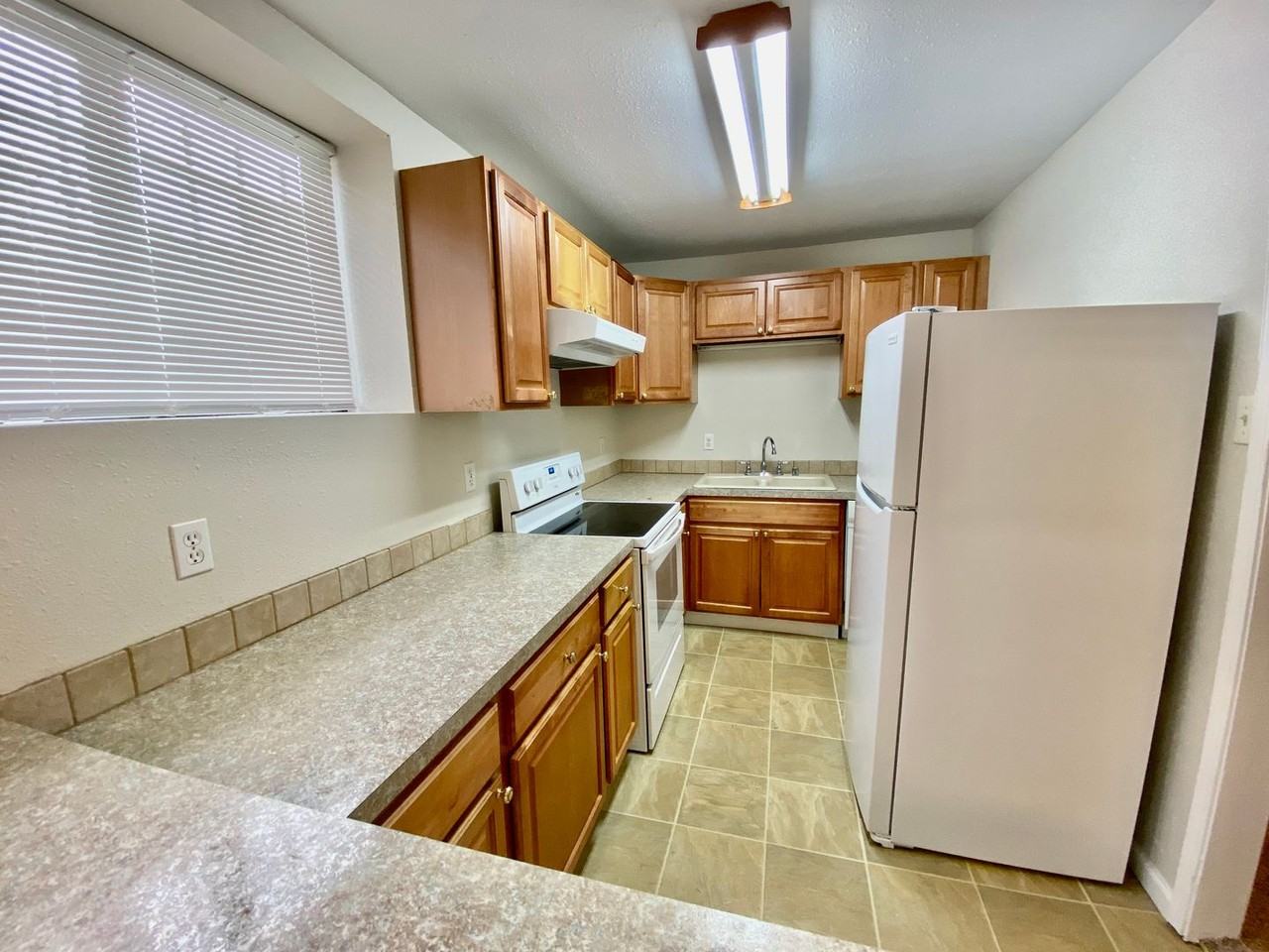 4209 37th Ave S #C - Photo 3 of 11