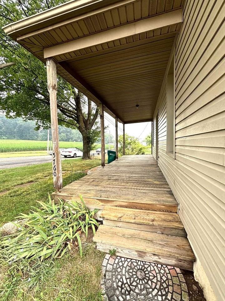 5760 W Lincoln Hwy - Photo 3 of 30