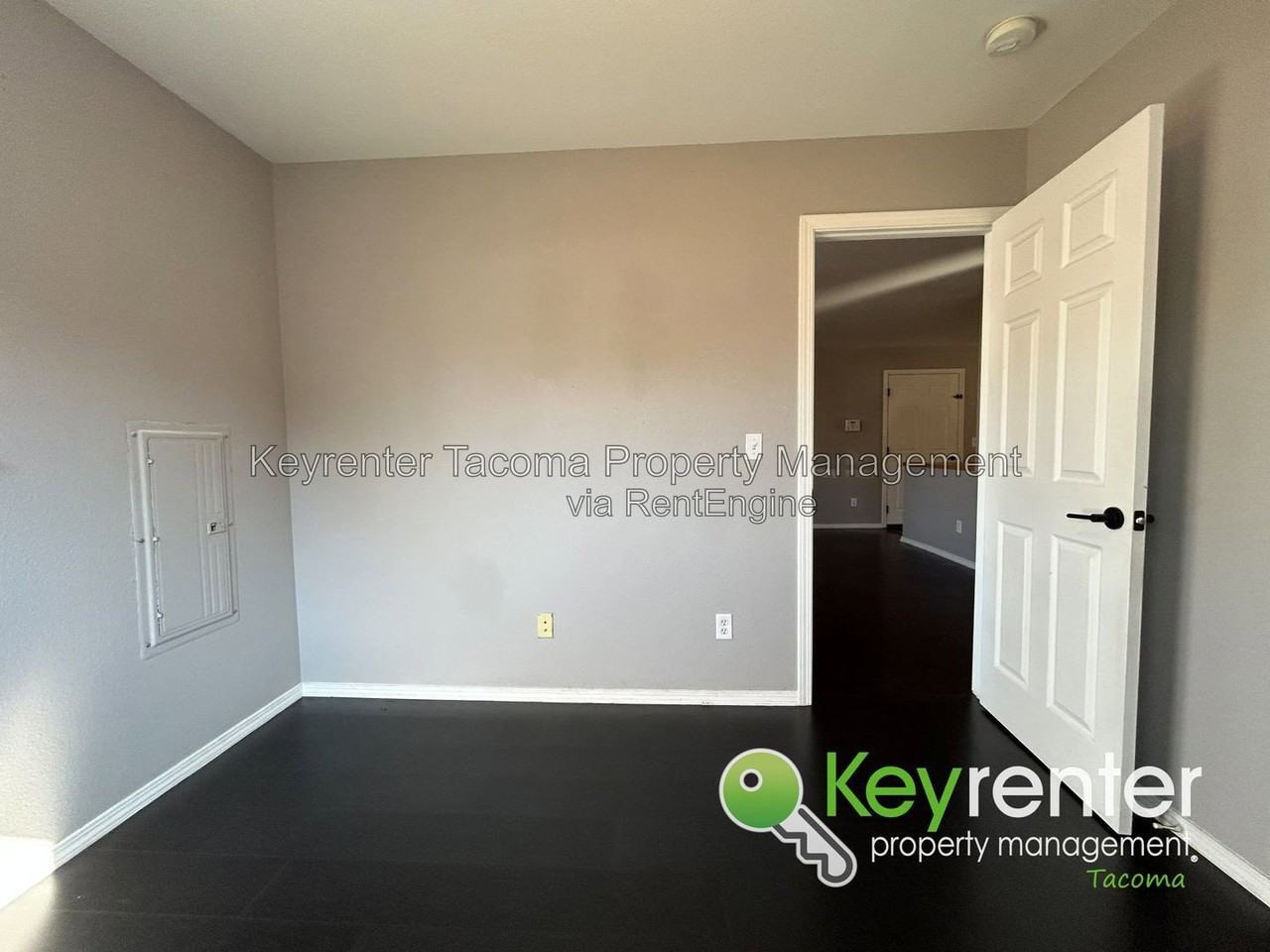 221 Sunset Dr - Photo 6 of 23