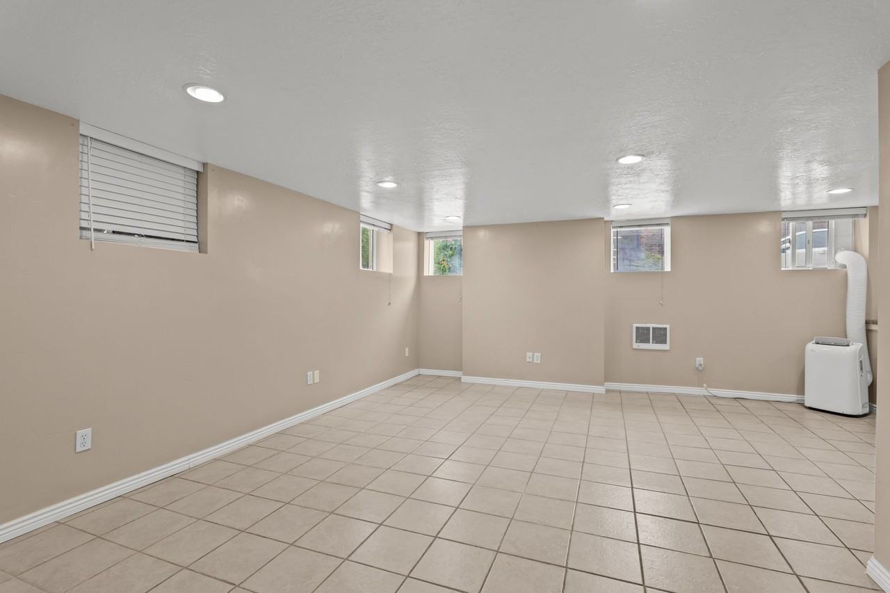 The Provo Home You've Been Waiting For - Photo 3 of 23