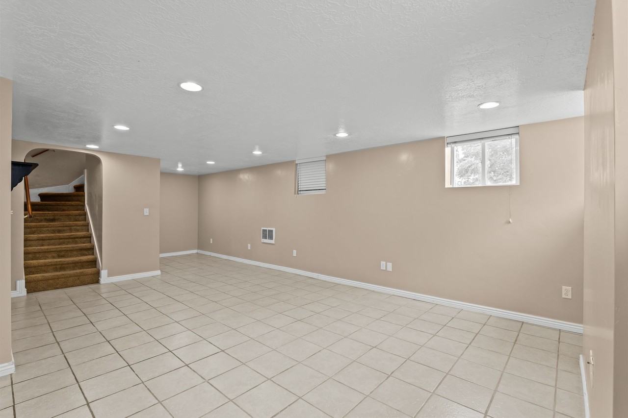 The Provo Home You've Been Waiting For - Photo 6 of 23