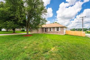 813 Daniel Ln - Photo 1 of 1