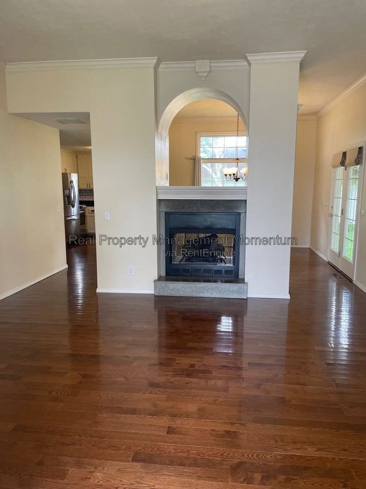 1257 W Batson Pl - Photo 2 of 21