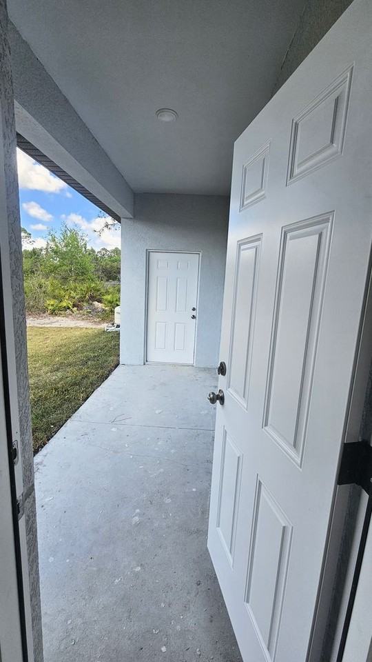 2913 Connie Ave N - Photo 6 of 22