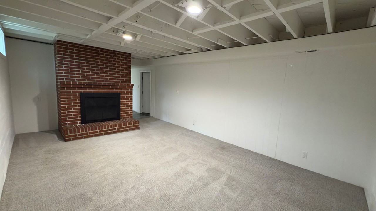 322 Pleasant Ave - Photo 6 of 29