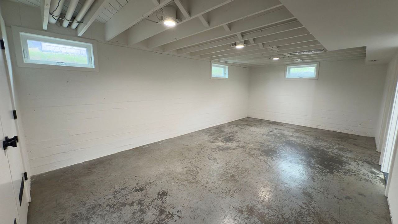 322 Pleasant Ave - Photo 7 of 29