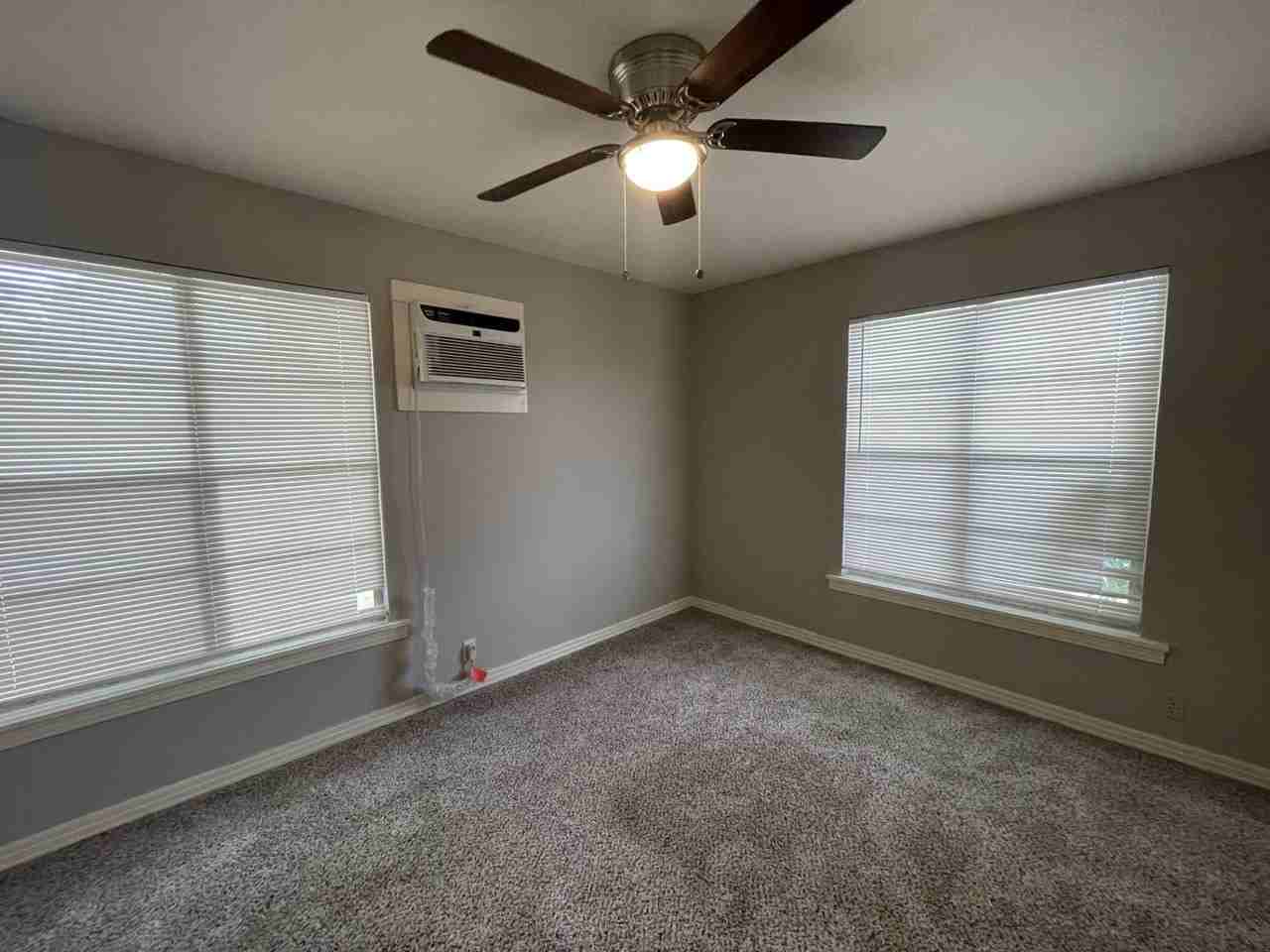 815 Dugan St - Photo 7 of 8