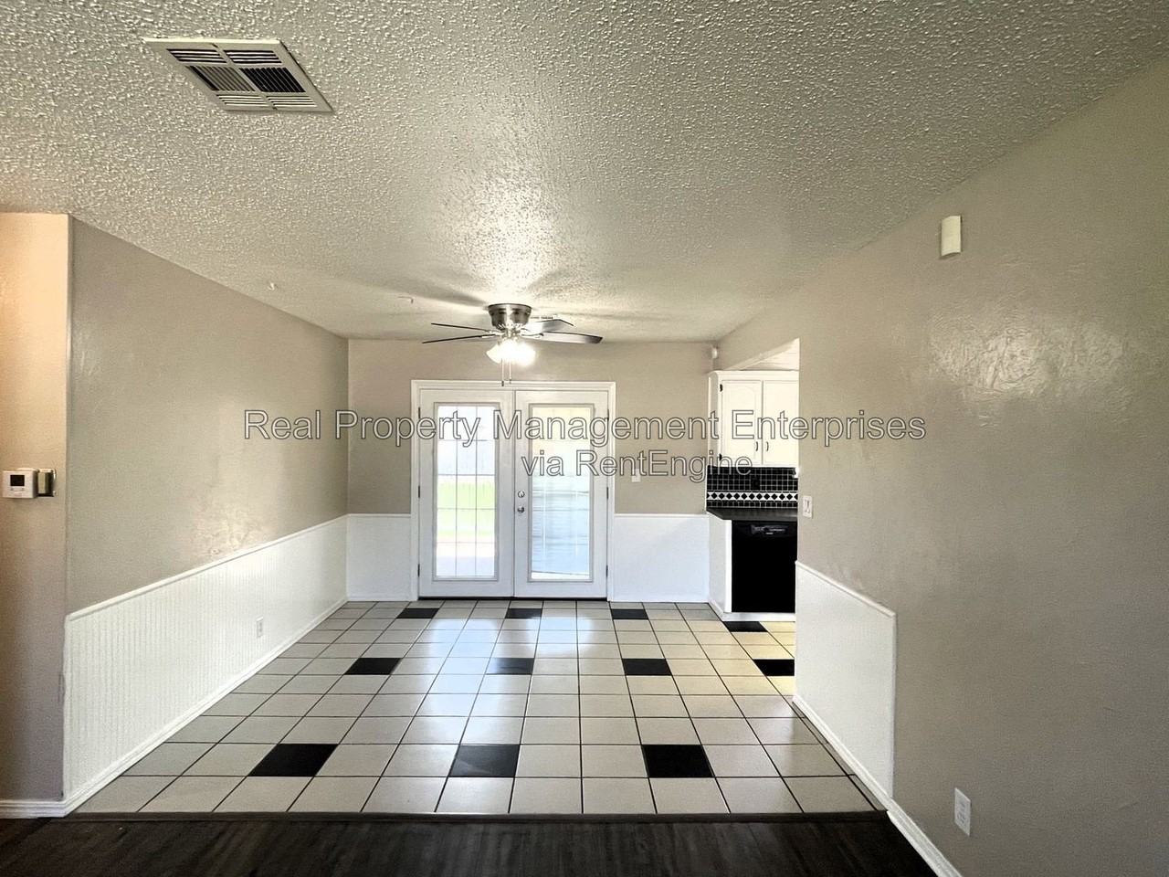 609 S Meadow Ln - Photo 6 of 25