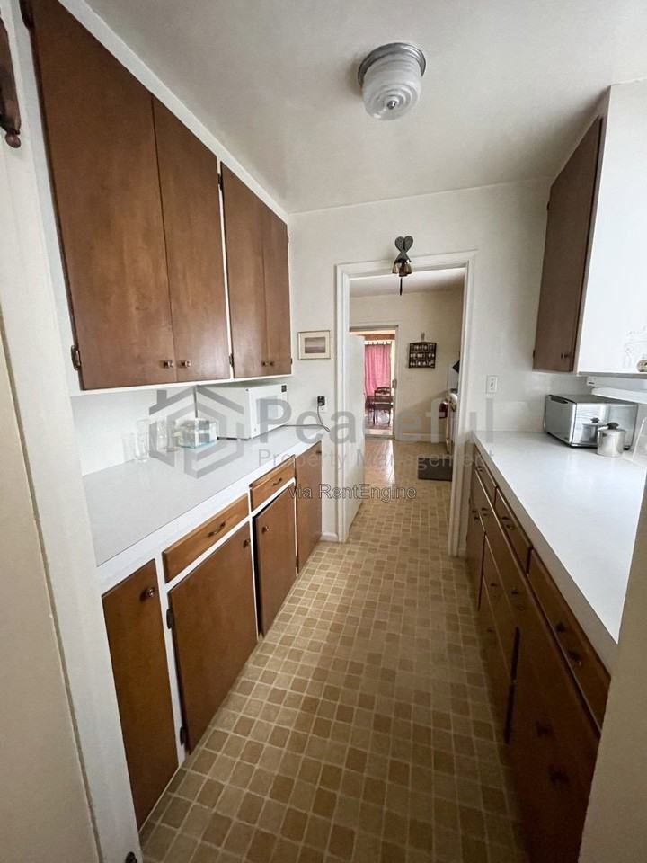 1224 E 2nd Ave - Photo 6 of 17