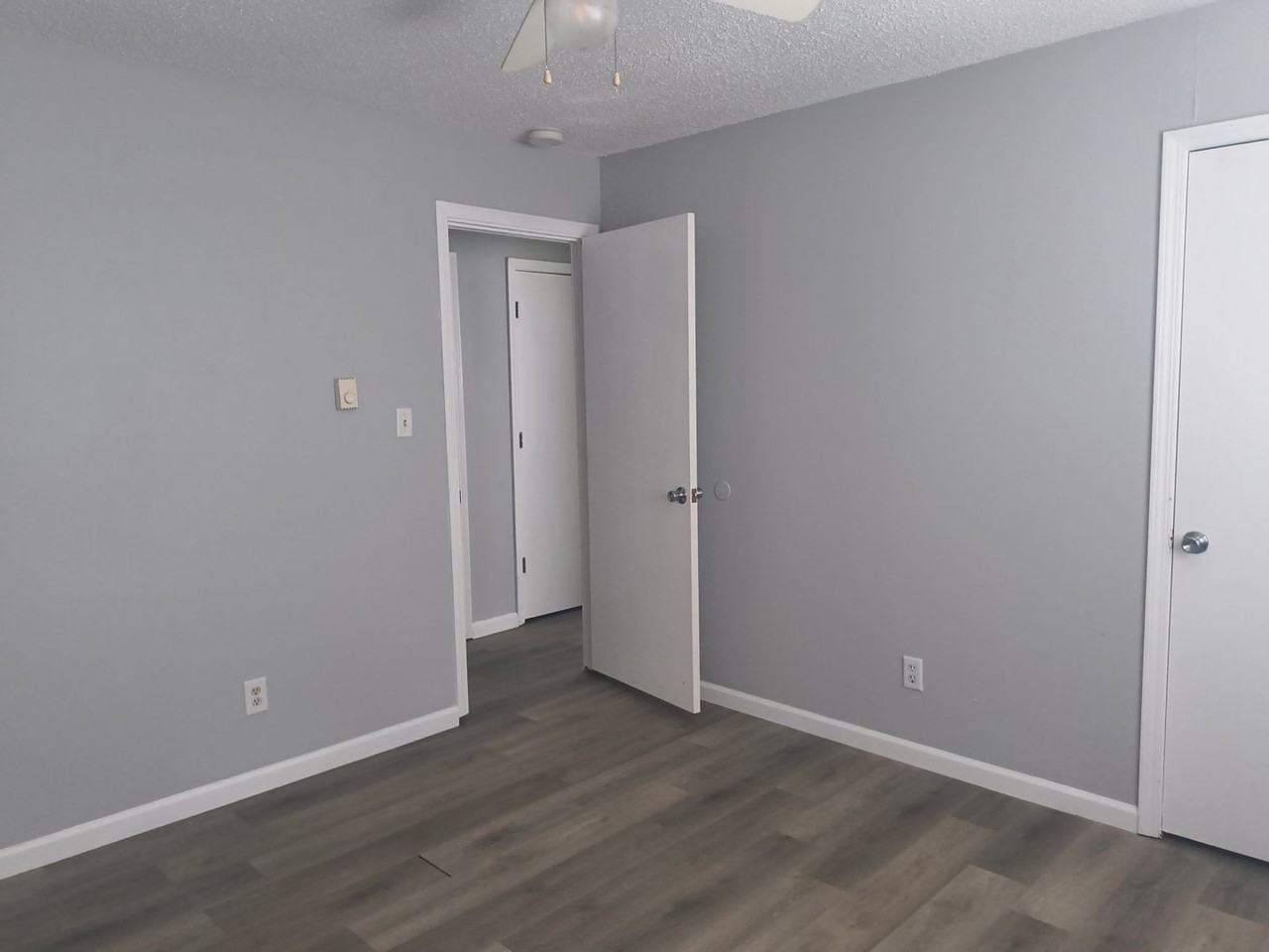 604 W Haven Dr - Photo 2 of 9