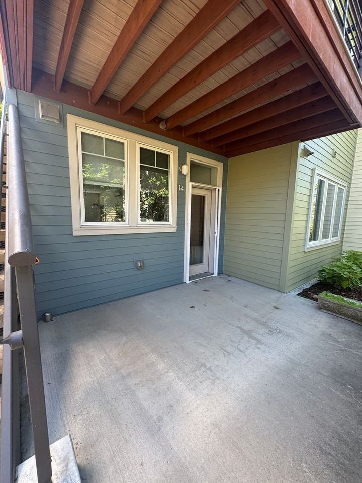 1325 5th Ave N #14 - Photo 2 of 10