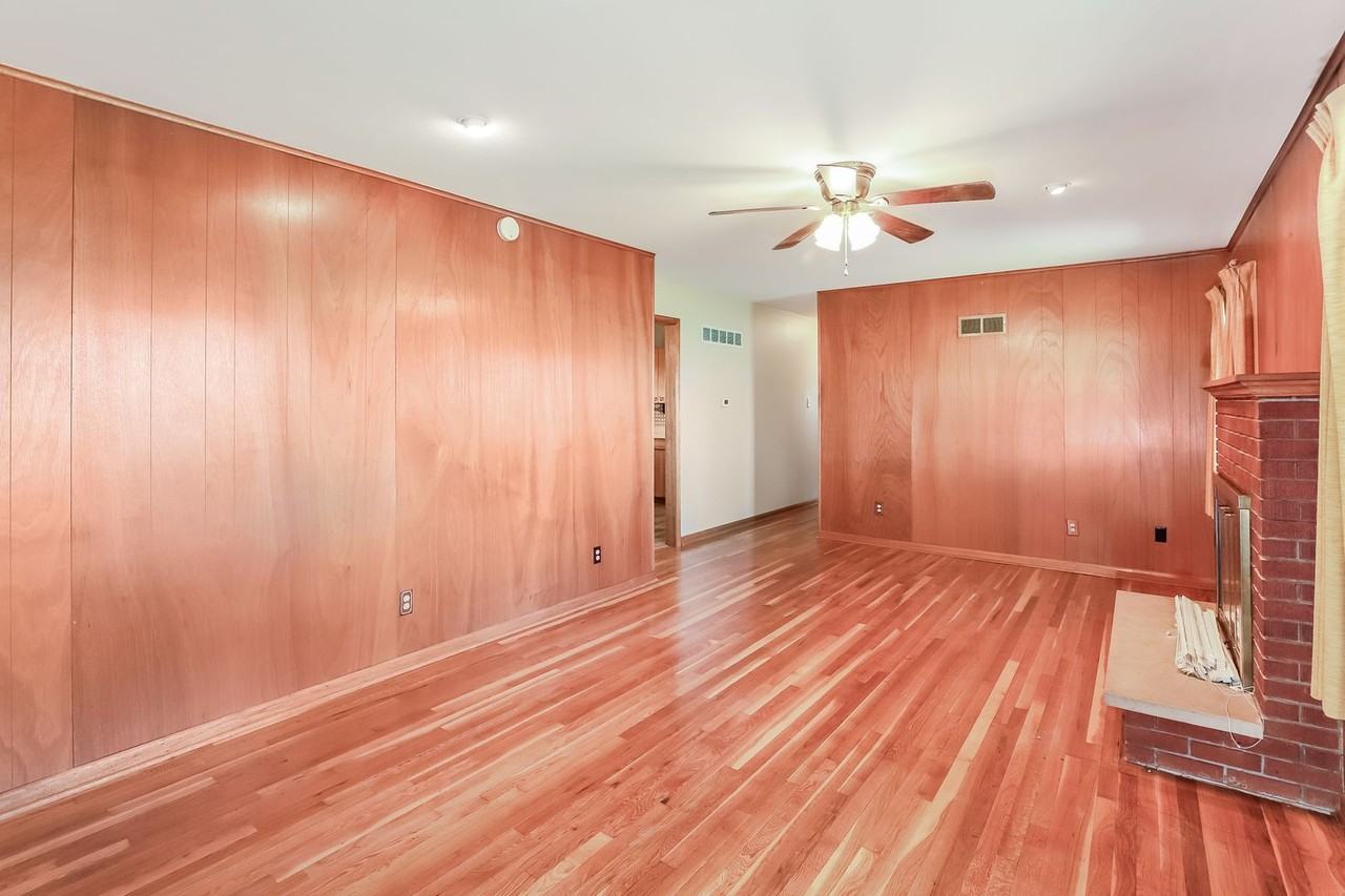 3445 Se 45th St - Photo 4 of 19