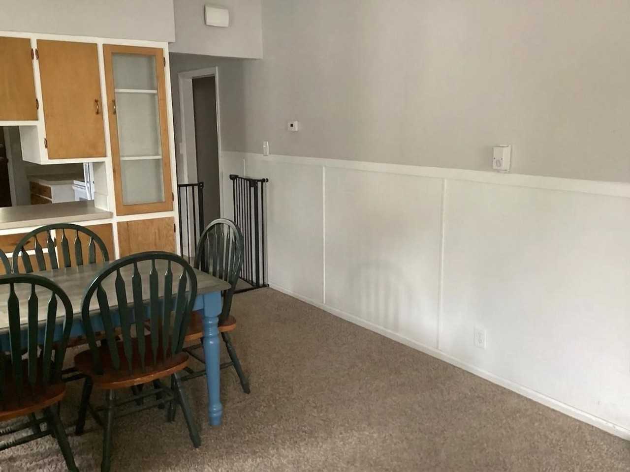 931 W Oak St - Photo 2 of 9