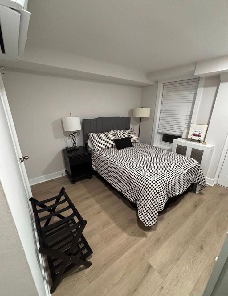 1702 1/2 10th St Nw - Photo 3 of 5